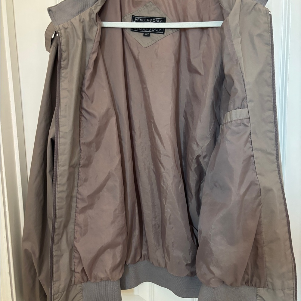 Members Only Jacket - Picture 2 of 3